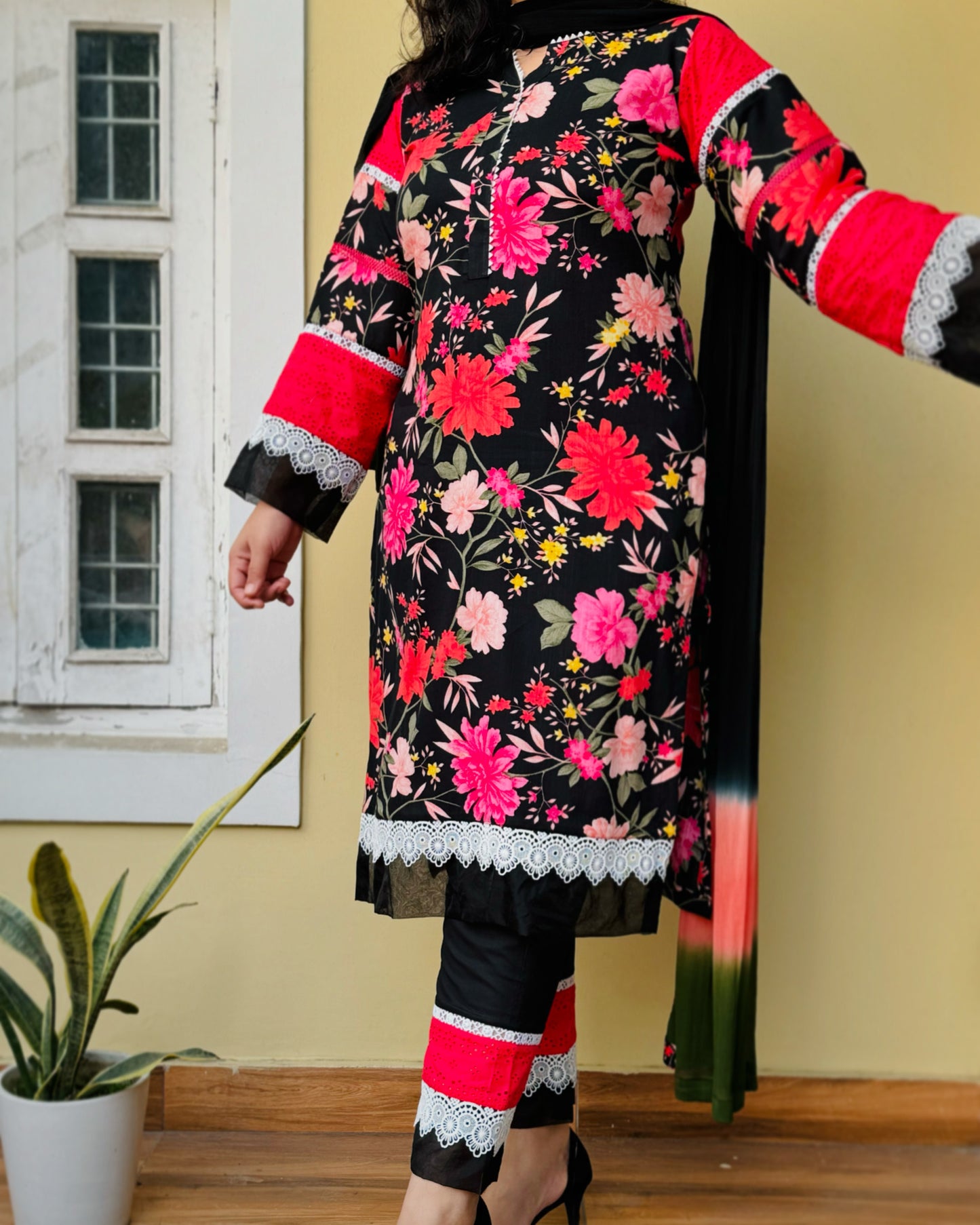 Aara Suit Set