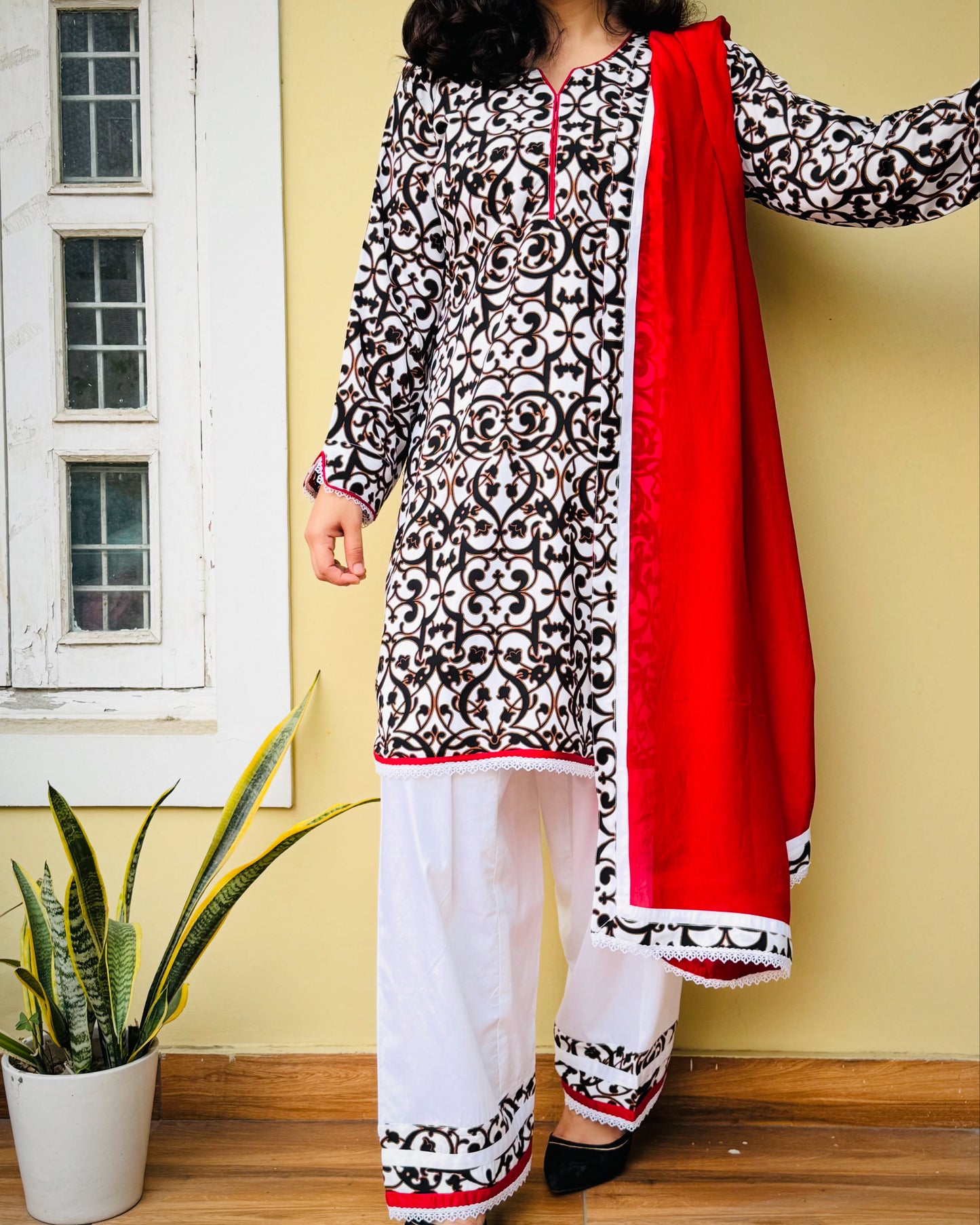Meerab Suit Set
