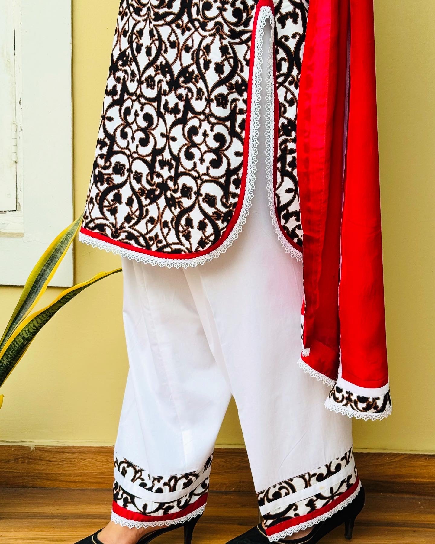 Meerab Suit Set