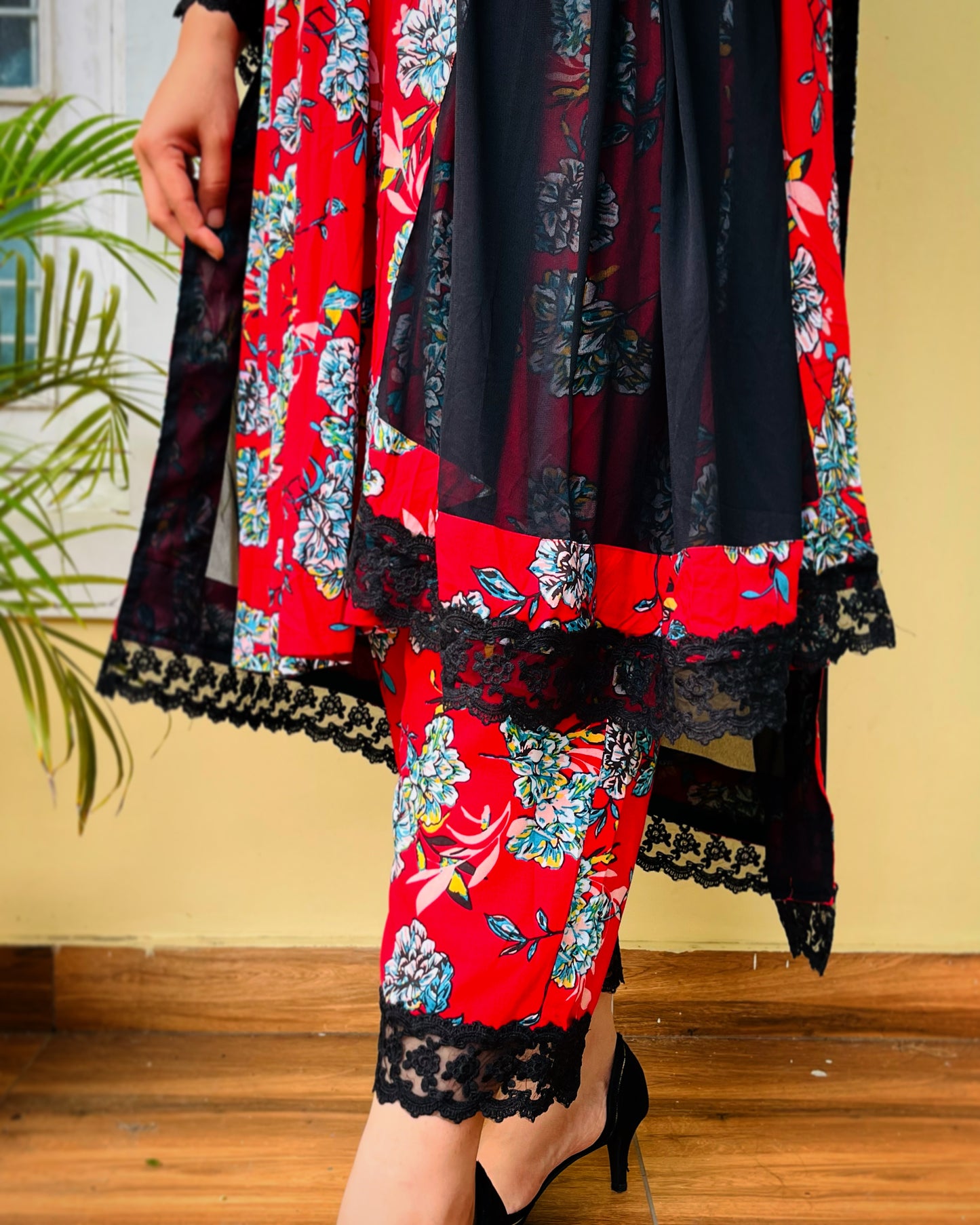 Omairah Suit Set