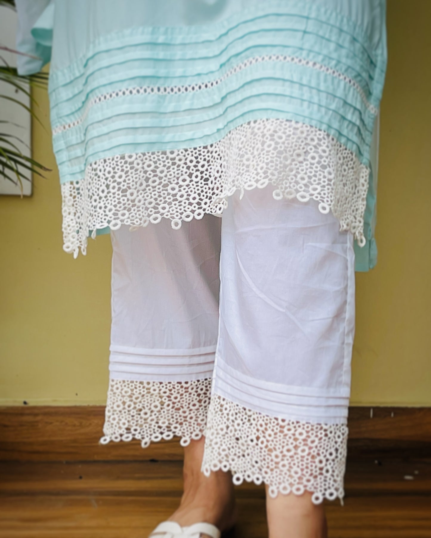 Solid Color Broad Lace Suit Set
