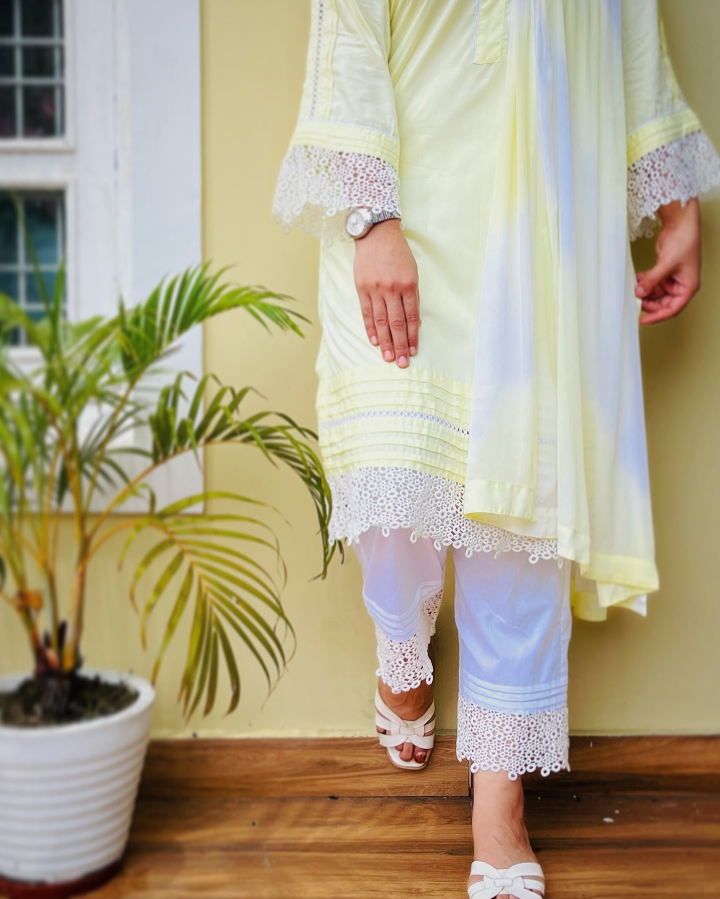 Solid Color Broad Lace Suit Set