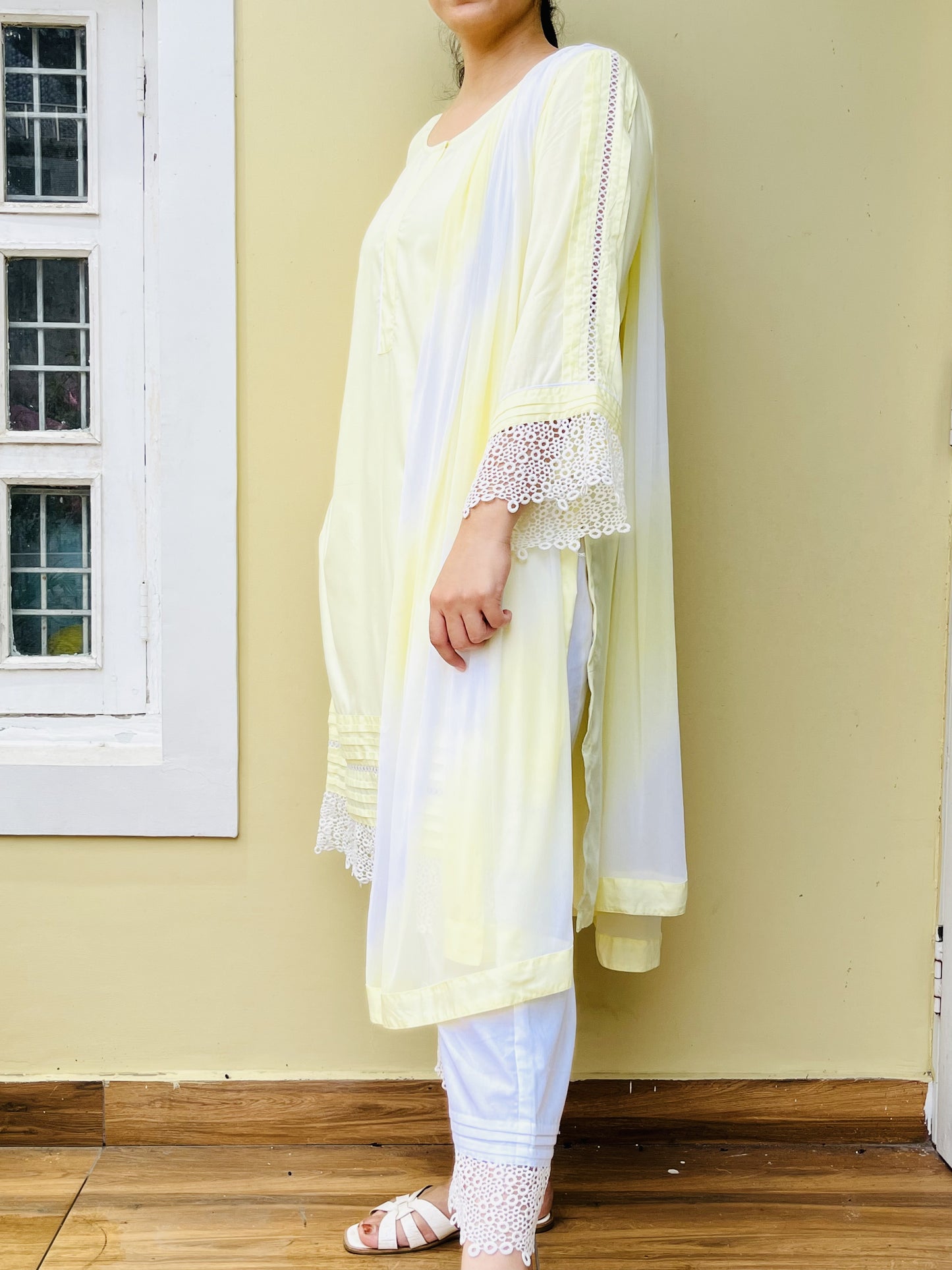 Solid Color Broad Lace Suit Set