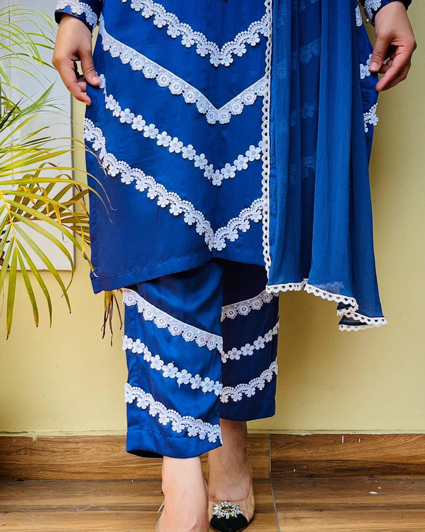 V Shaped Lace Design Suit Set