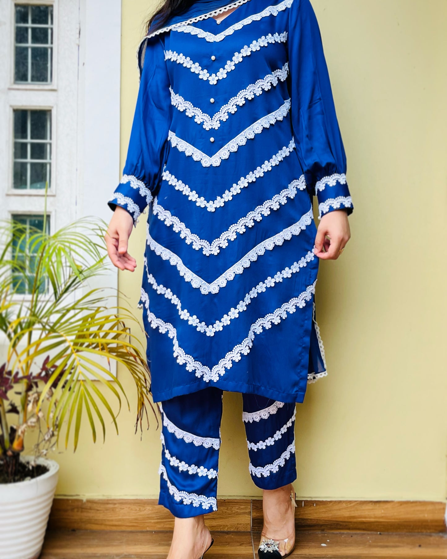 V Shaped Lace Design Suit Set