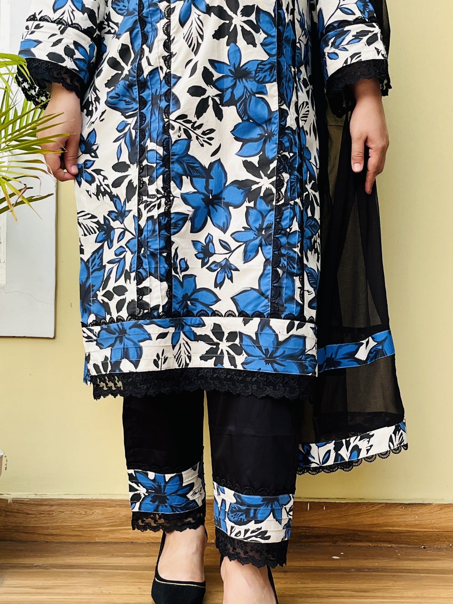 Zaahra Suit Set