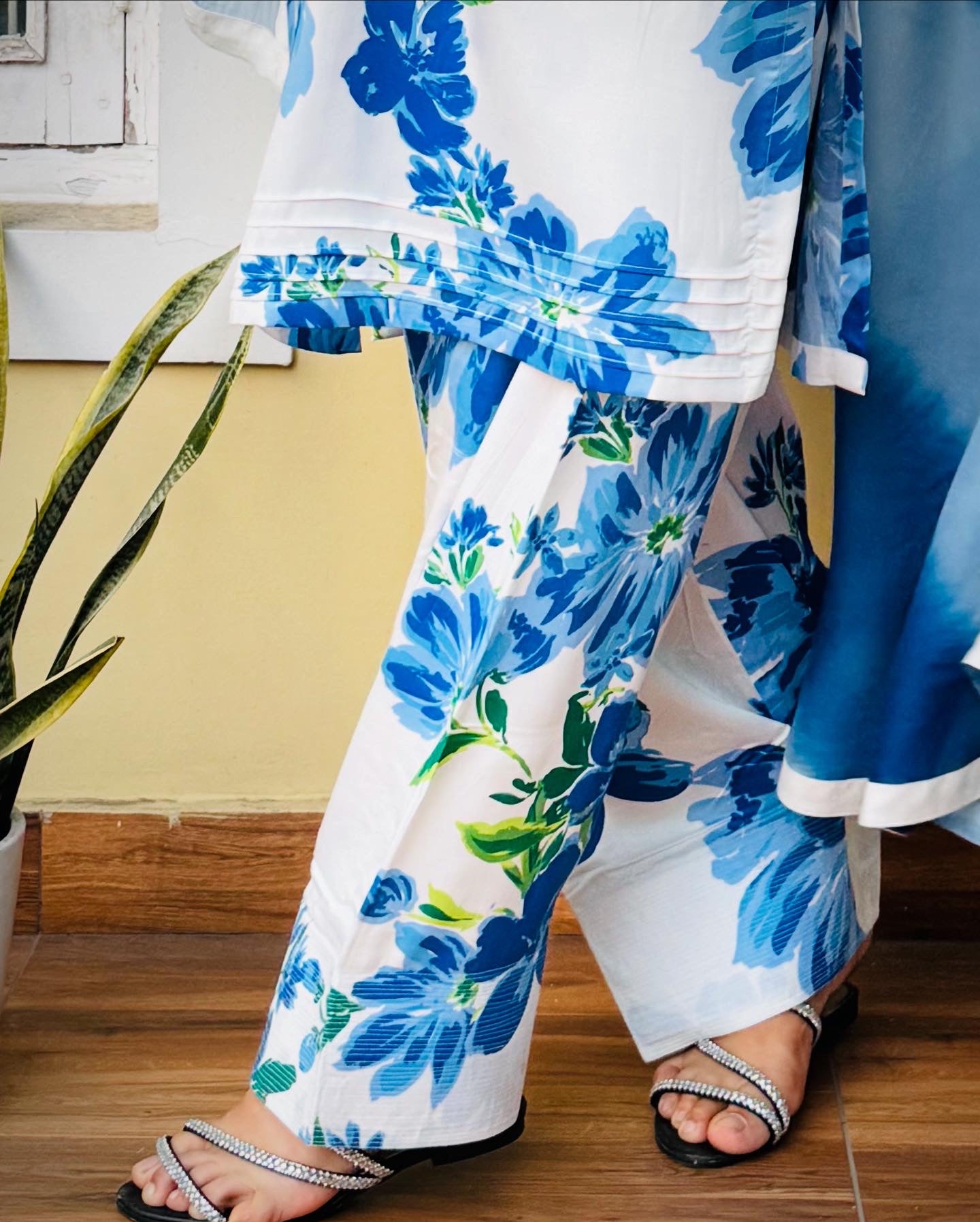 Zubeida Suit Set