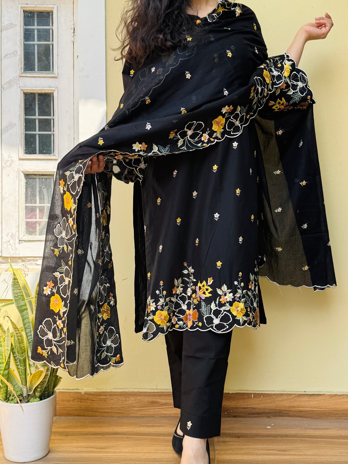 Zareen Yellow Suit Set