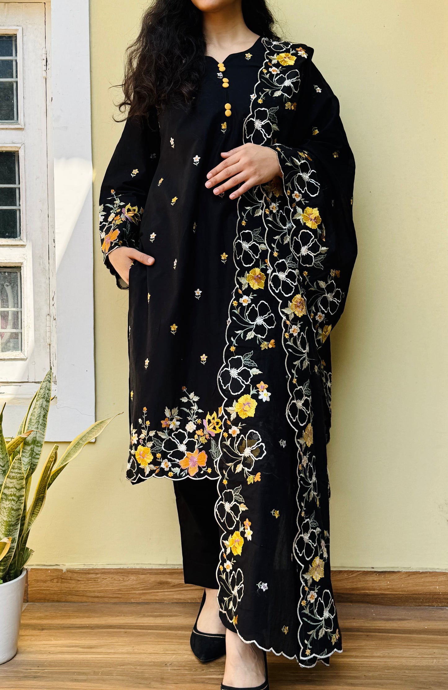 Zareen Yellow Suit Set