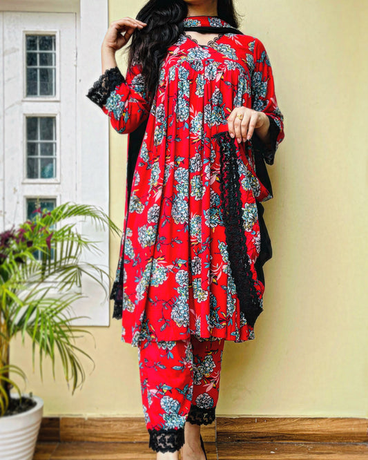Omairah Suit Set